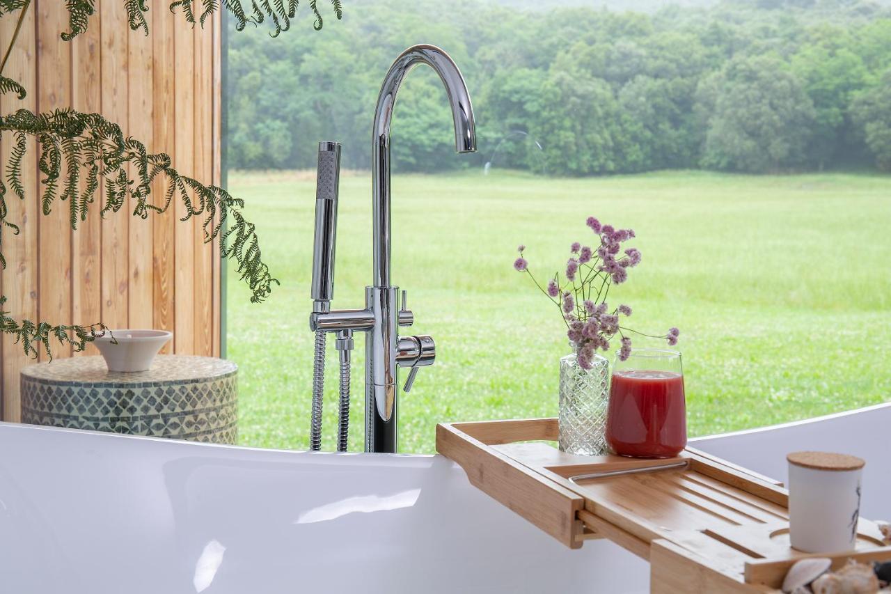 Vibe Luxury Cabins Arnuero Ngoại thất bức ảnh